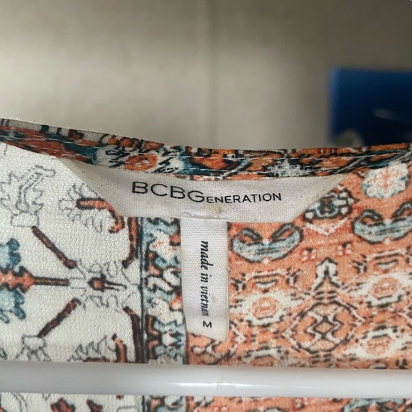 BCBG ROMPER - Picture 3 of 3